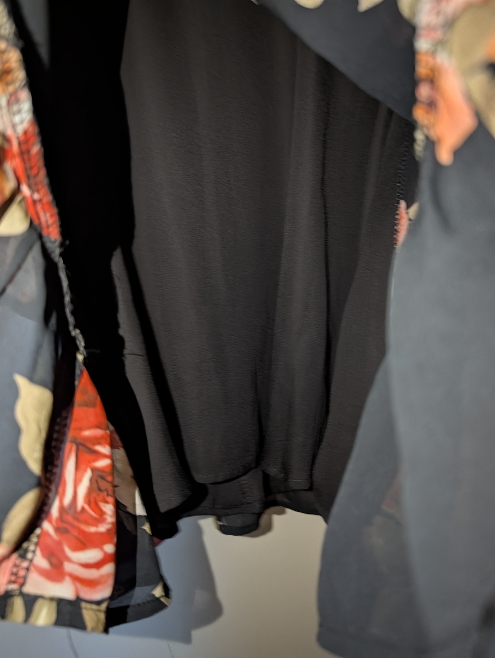 Lulu's Black Floral V-Neck Long Sleeve Mini Dress with Pink & Red Roses. Small - Picture 6 of 9